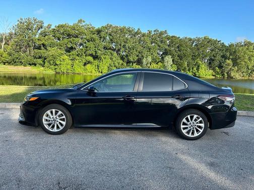 Midnight Black Metallic 2022 Toyota Camry LE