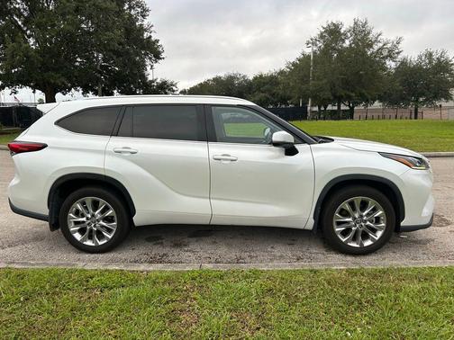 2023 Toyota Highlander Limited