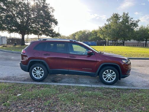 Velvet Red Pearlcoat 2020 Jeep Cherokee Latitude