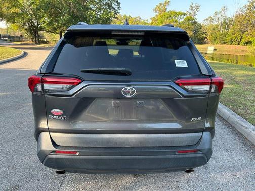 Magnetic Gray Metallic 2021 Toyota RAV4 XLE