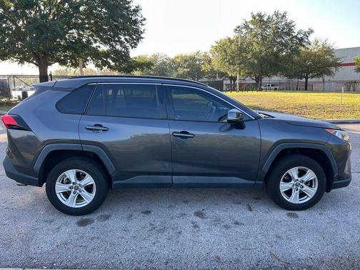Magnetic Gray Metallic 2021 Toyota RAV4 XLE