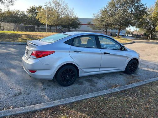 2014 Hyundai Accent GLS