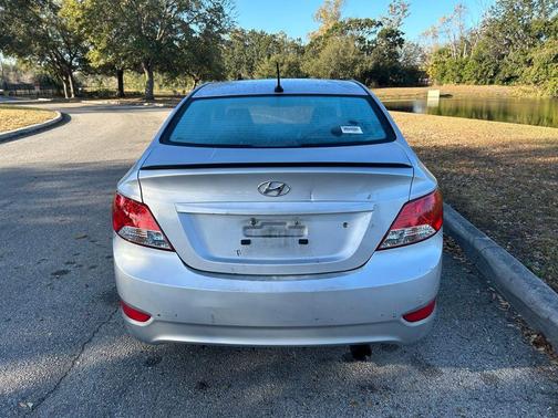 2014 Hyundai Accent GLS