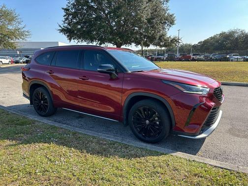 2023 Toyota Highlander XSE