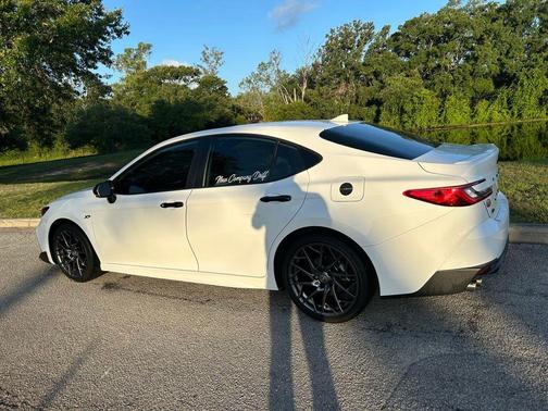 Ice Cap 2025 Toyota Camry SE