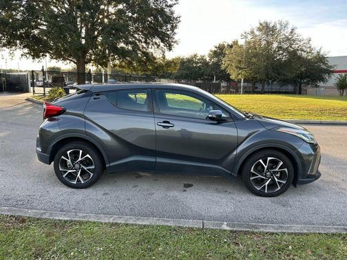 2020 Toyota C-HR LE