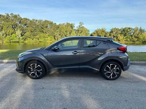 2020 Toyota C-HR LE