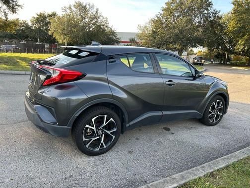 2020 Toyota C-HR LE