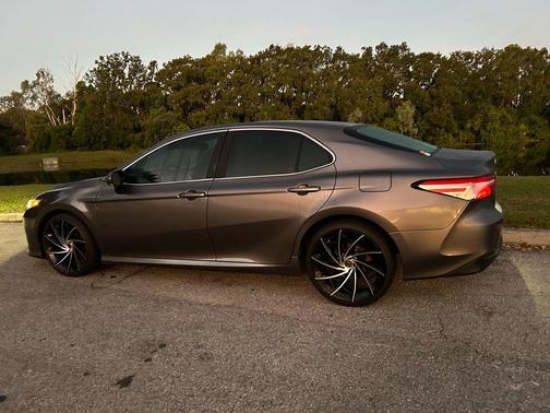 2018 Toyota Camry LE