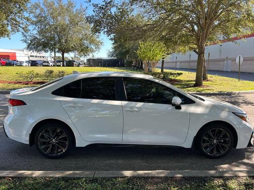 2025 Toyota Corolla SE