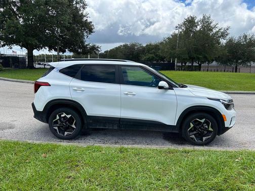 2024 Kia Seltos EX