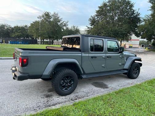 2023 Jeep Gladiator Willys 4x4