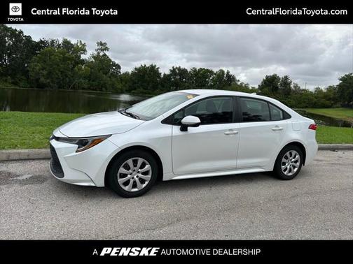 2022 Toyota Corolla LE