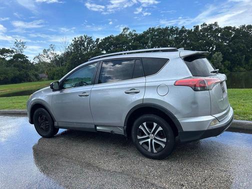 Silver Sky Metallic 2017 Toyota RAV4 LE