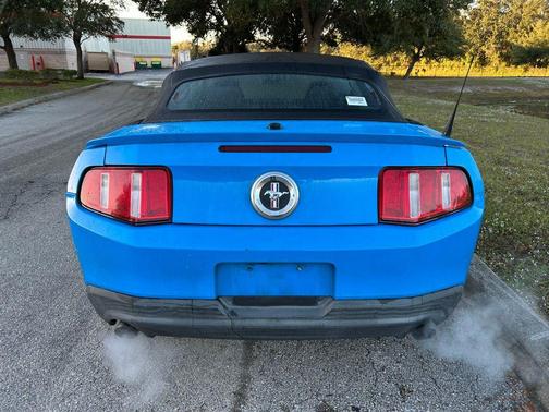 2011 Ford Mustang V6 Premium