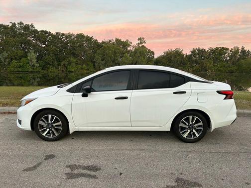 2024 Nissan Versa 1.6 S