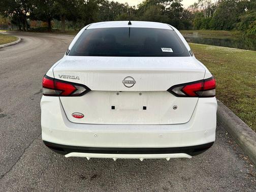 2024 Nissan Versa 1.6 S