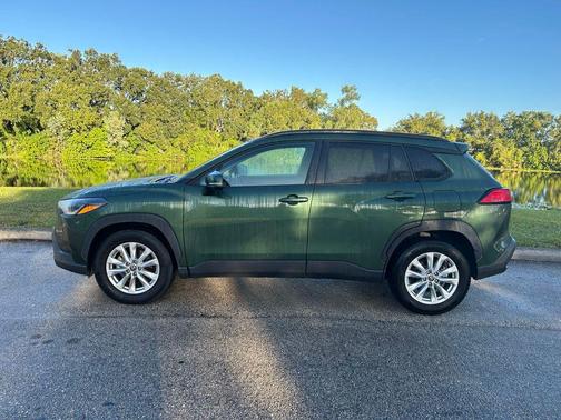 2022 Toyota Corolla Cross LE