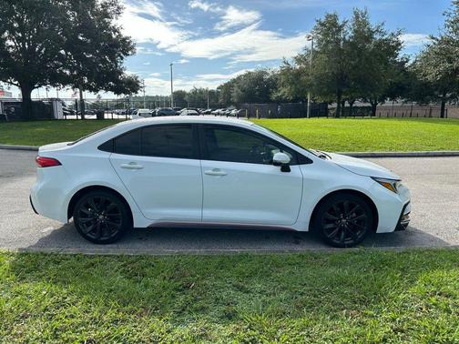 2023 Toyota Corolla Hybrid XLE