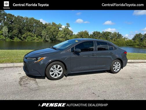 2025 Toyota Corolla LE