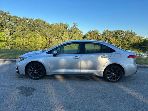 2023 Toyota Corolla Hybrid SE