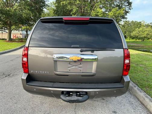 Mocha Steel Metallic 2014 Chevrolet Suburban 1500 LT