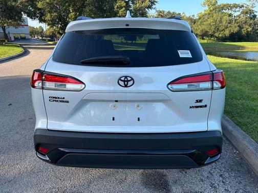 2024 Toyota Corolla Hybrid SE