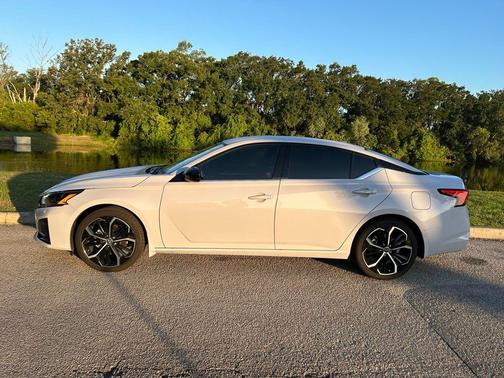 Gray Sky Pearl 2025 Nissan Altima SR FWD