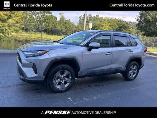 2022 Toyota RAV4 Hybrid XLE