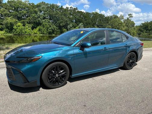 Ocean Gem 2025 Toyota Camry SE