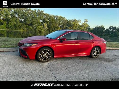 2022 Toyota Camry SE