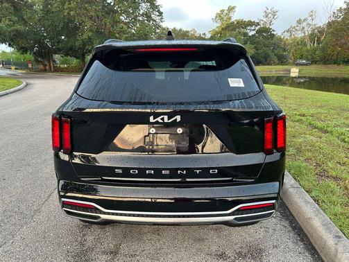 Ebony Black 2022 Kia Sorento S