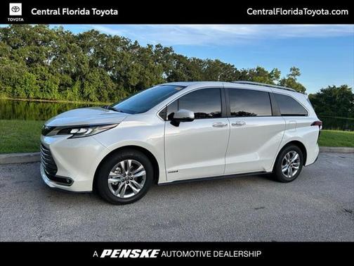2021 Toyota Sienna Limited 7-Passenger