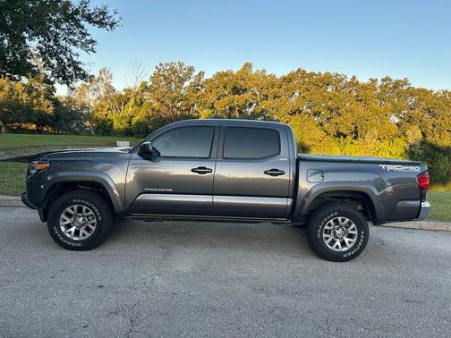 2018 Toyota Tacoma SR5