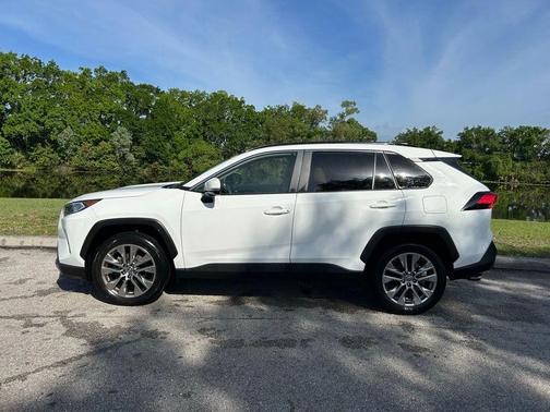 Super White 2019 Toyota RAV4 XLE Premium
