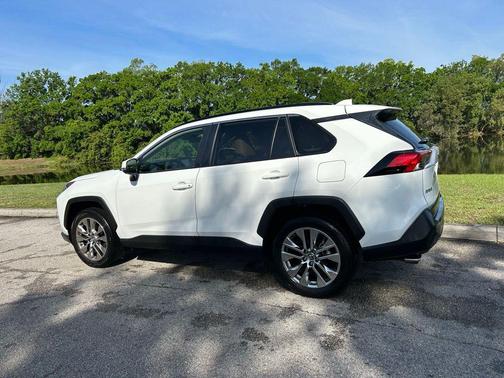 Super White 2019 Toyota RAV4 XLE Premium