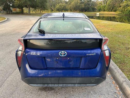2017 Toyota Prius Two