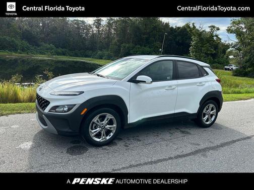 2023 Hyundai KONA SEL