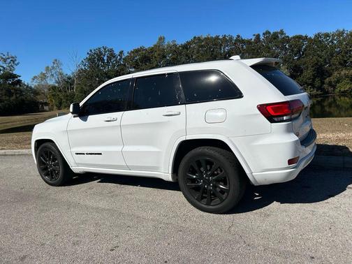 2017 Jeep Grand Cherokee Altitude