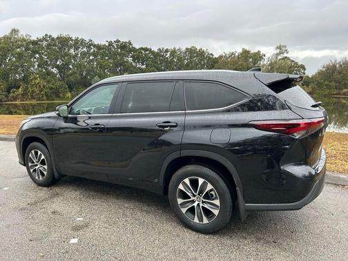 2026 Toyota Highlander XLE