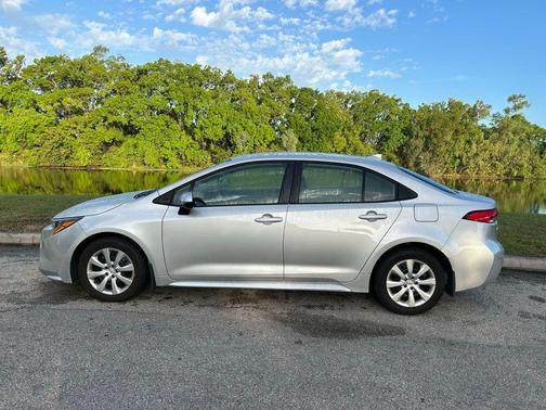 Classic Silver Metallic 2026 Toyota Corolla LE