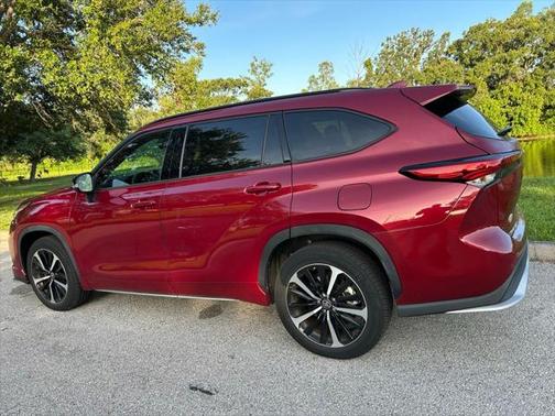 2022 Toyota Highlander XSE