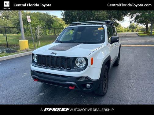 Alpine White 2018 Jeep Renegade Trailhawk