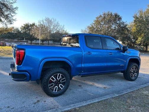 2022 GMC Sierra 1500 AT4
