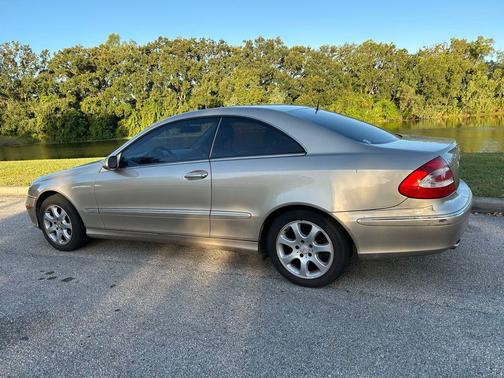 2004 Mercedes-Benz CLK-Class 320