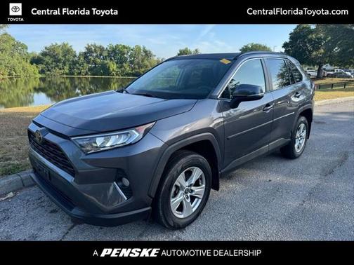 2021 Toyota RAV4 XLE