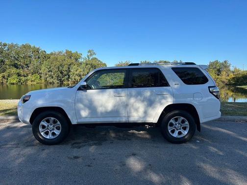 2024 Toyota 4Runner SR5