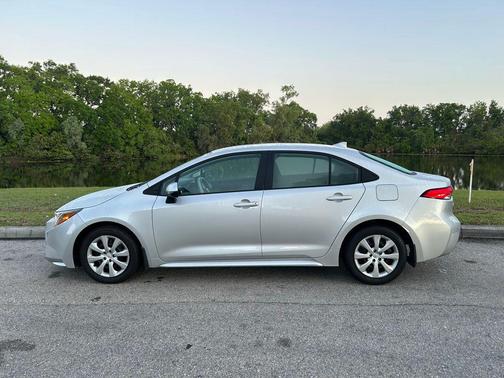 Classic Silver Metallic 2025 Toyota Corolla LE