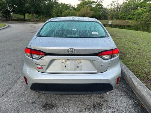 Classic Silver Metallic 2025 Toyota Corolla LE
