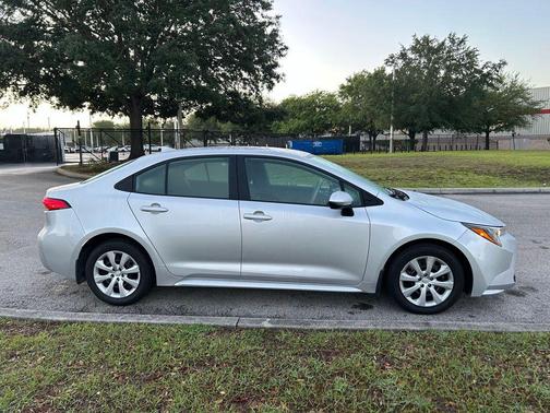 Classic Silver Metallic 2025 Toyota Corolla LE